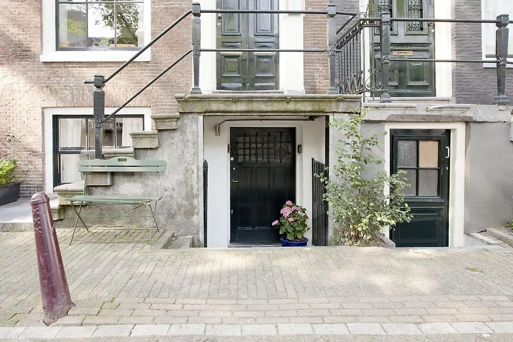 Coho Apartment Suites Amsterdam Netherlands