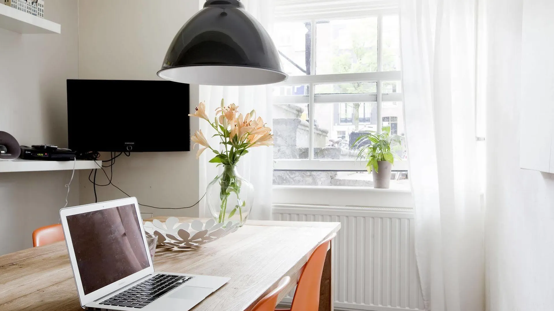 Coho Apartment Suites Amsterdam Bed & Breakfast