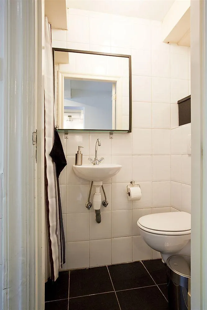 *** Bed & Breakfast Coho Apartment Suites Amsterdam Netherlands