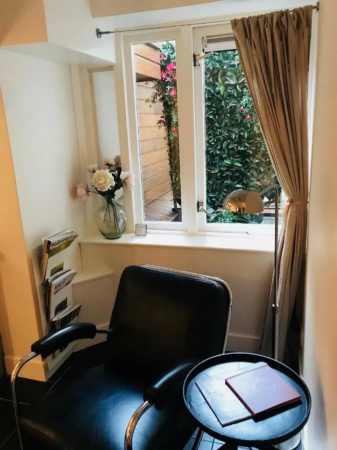 Coho Apartment Suites Amsterdam 3*,